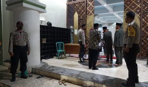 Personil Polres Polman Melaksanakan Pengamanan Pembukaan STQH IX dan MQK II Tingkat Kabupaten Polman