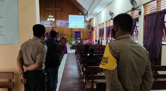 Fungsi Polres Polman Di Beberapa Tempat Ibadah (Gereja) Di Wilayah Hukum Polres Polman