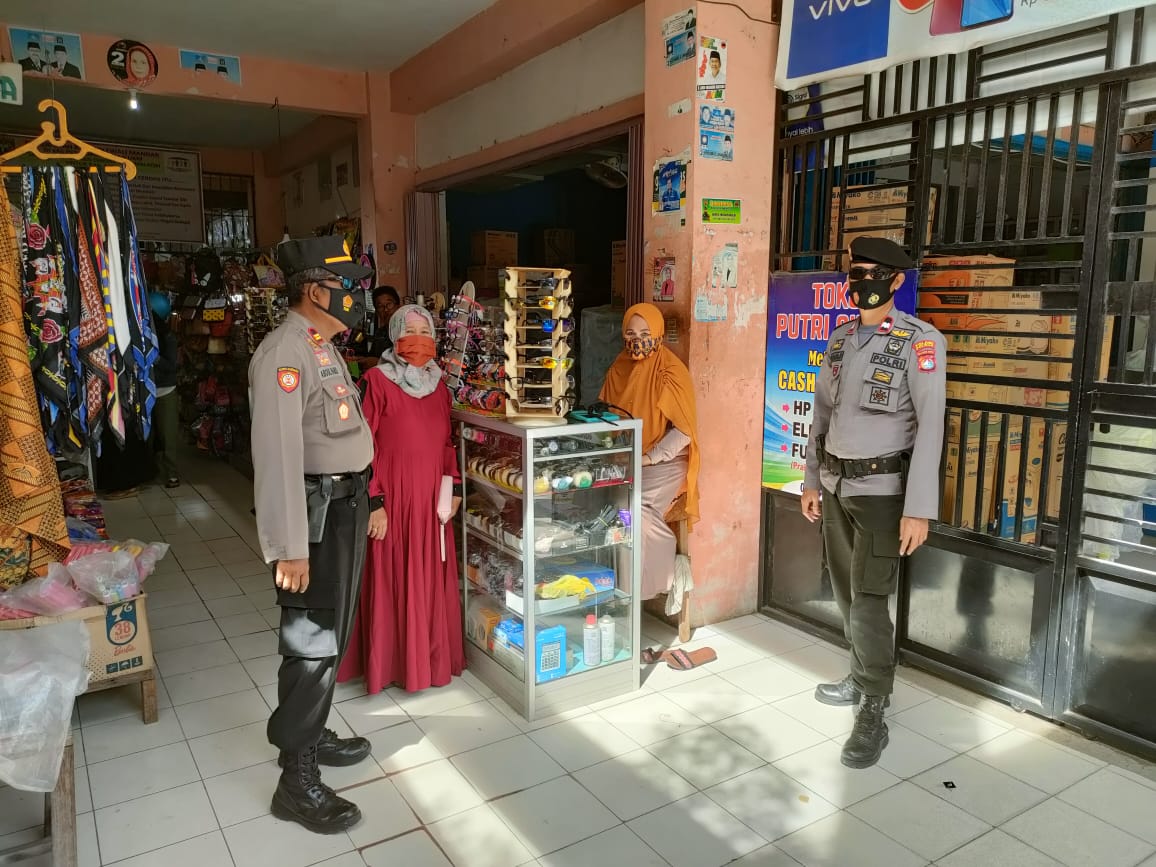 Polres Polman Laksanakan Ops Yustisi Protokol Kesehatan di Pasar Baru Polewali