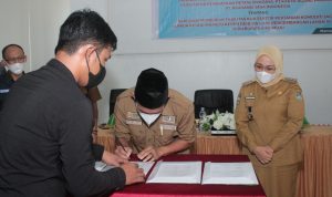 Majukan Petani, PT. Super Tani Indonesia Cabang Sulbar Tanda Tangani MoU Bersama  Pemkab. Mamuju dan Bank Sulselbar