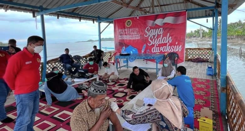 Kabinda Sulbar Tinjau Vaksinasi Masyarakat Pesisir di Polman
