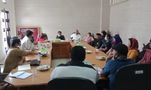 Tidak puas kebijakan Pemerintah, puluhan Pedagang Pasar Luyo mengadu ke Dewan