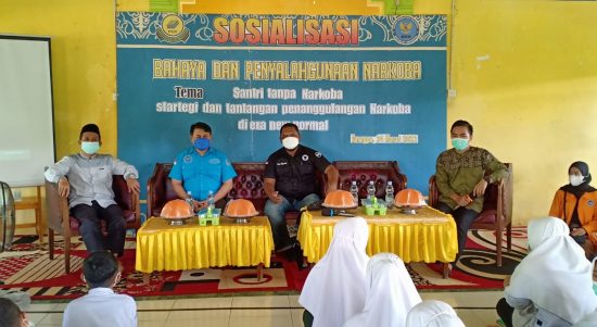 BNNK Polman Masuk Pesantren, Ajak Santri Jauhi Narkoba