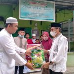 IKA UNHAS Polman Berbagi Paket Ramadhan, Natsir Rahmat : Mari Gembirakan Anak Yatim