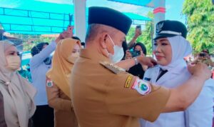Bupati Polman Lantik Kades Nepo (PAW)