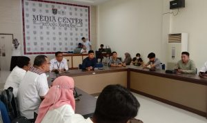 Soroti angka putus sekolah meningkat di Polman, mahasiswa hearing Dikbud di DPRD