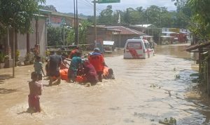 Banjir rendam wilayah Matakali, BPBD bersama Tim SAR turun kan bantuan