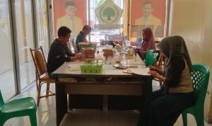 PPP Polman serentak dengan DPP mendaftar di KPU, Bacaleg Golkar masih mengurus berkas