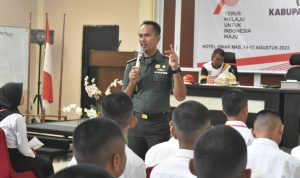 Dandim 1402/Polman Bekali Tim Paskibraka Materi Wawasan Kebangsaan