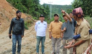 Tanpa Istirahat, Dari Jakarta terus Ke Pana’ Pj Bupati Mamasa Tinjau Titik Longsor