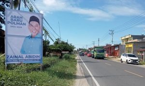 Incar Calon Wakil Bupati, Zainal Abidin Tebar Baliho Sepanjang Jalan