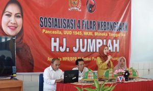Sosialisasi 4 Pilar Kebangsaan Memukau Siswa-siswi SMA 3 Polewali dengan Kehadiran Hj. Jumriah Ibrahim