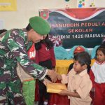 Kodim 1428/Mamasa Gelar Program Hasanuddin Peduli Anak Sekolah: Berikan Makan Gratis dan Alat Tulis untuk Siswa SDN 010 Pakassasan