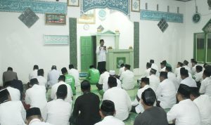 Mujahadah Perkuat Spiritual Peserta PD-PKPNU Angkatan I PC-PBNU Kabupaten Polewali Mandar Mujahadah Perkuat Spiritual Peserta PD-PKPNU Angkatan I PC-PBNU Kabupaten Polewali Mandar
