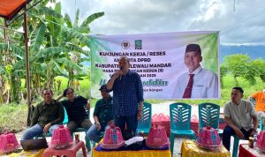 Sahabuddin Anggota Fraksi PKB Reses Ditengah Guyuran Hujan