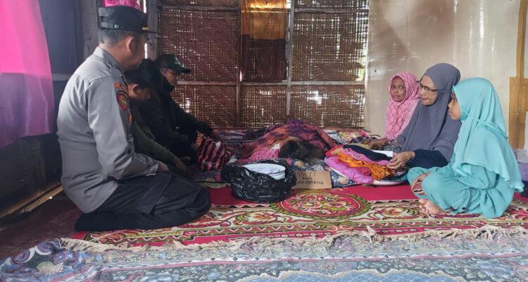 Angin Kencang Terjang Segerang, Satu Warga Meninggal Dunia Tertimpa Pohon Kelapa