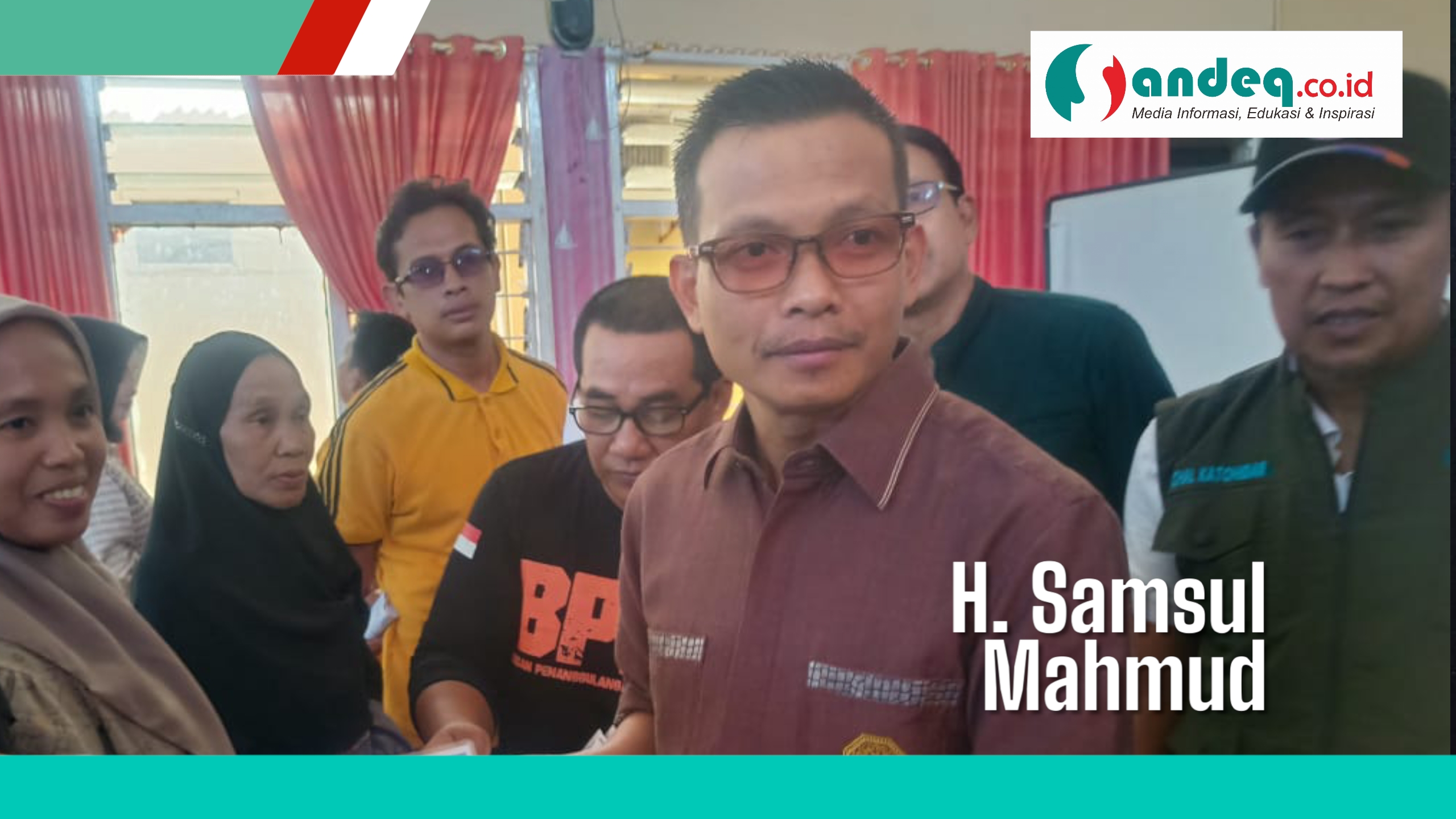 Bupati Polman Serahkan Dana Bantuan Bencana Alam Kepada Korban