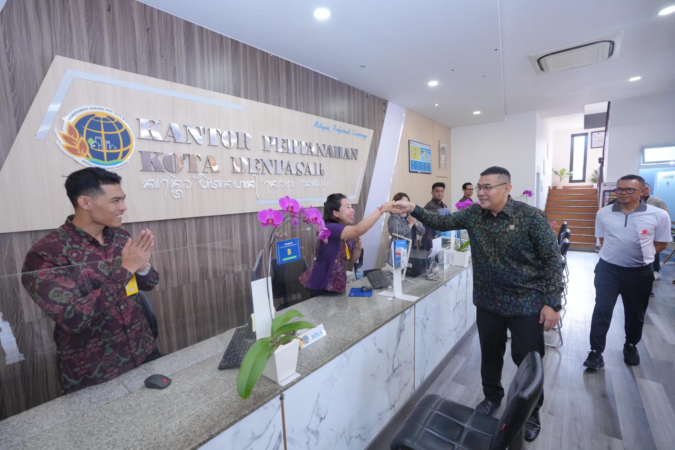 Wamen ATR/Waka BPN Tekankan Budaya Pelayanan Prima di Kantah