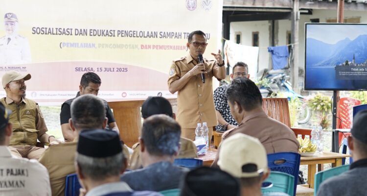 Warga Desa Paku Antusias Ikuti Edukasi Pengelolaan Sampah TPST