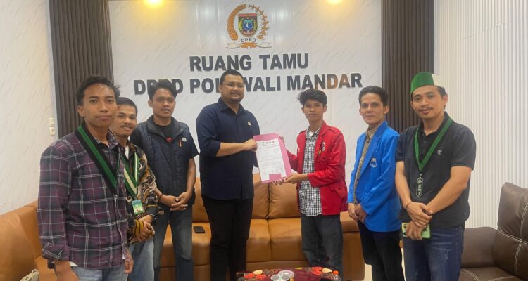 SEMARAK POLMAN Desak DPRD Gelar RDP Bahas Kenaikan PBB, Ultimatum 2×24 Jam