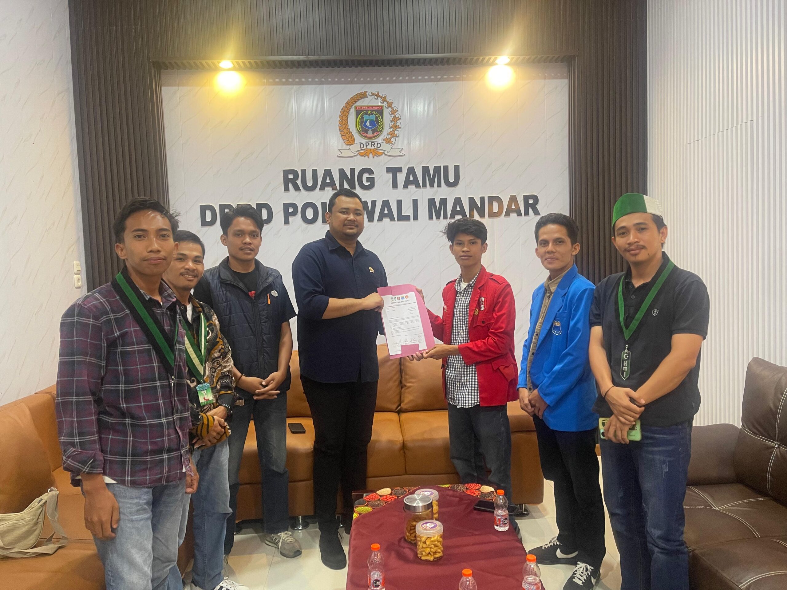 SEMARAK POLMAN Desak DPRD Gelar RDP Bahas Kenaikan PBB, Ultimatum 2×24 Jam