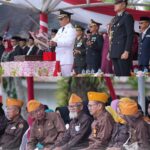 Rayakan HUT RI ke 80, Bupati Polman Beri Penghargaan Kepada ASN dan Veteran