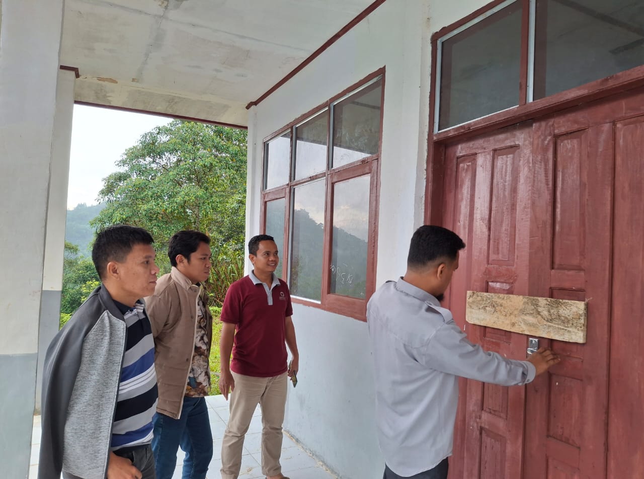Sekolah Disegel Masyarakat, Ombudsman Sulbar Lakukan Inspeksi di SMA Negeri 1 Rantim