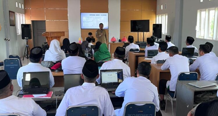 112 Penyuluh Agama Polewali Mandar Tingkatkan Kompetensi di Kelas Kominfo SP