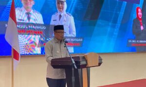 Bupati Polman Jadi Orang Tua Asuh 150 Anak Stunting di Campalagian, Wujudkan Komitmen Turunkan Angka Stunting