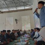 Kepala Dinas Kominfo Polman Sampaikan 4 Pesan Pemerintah pada Peringatan Maulid Nabi di Desa Suruang Kepala Dinas Kominfo Polman Sampaikan 4 Pesan Pemerintah pada Peringatan Maulid Nabi di Desa Suruang