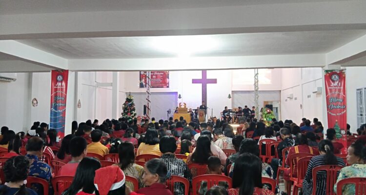 Perayaan Natal GKJIKA di Polman Berlangsung Aman dan Khidmat