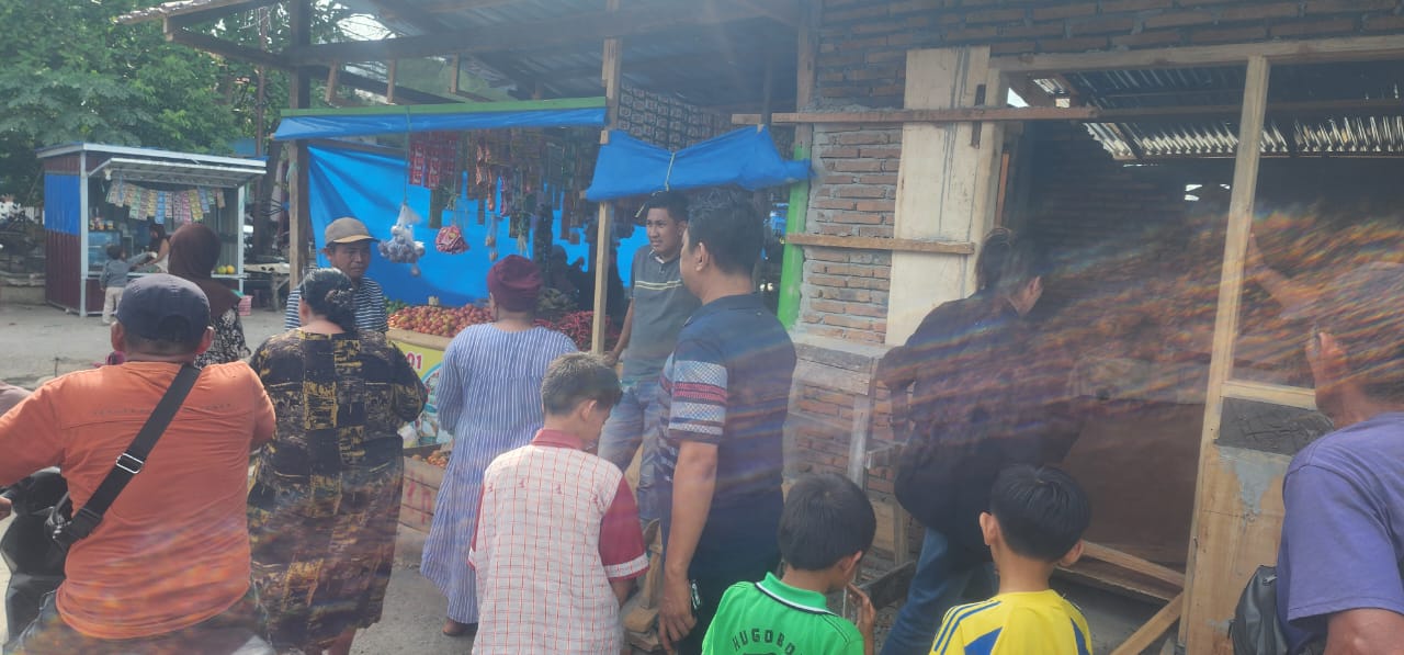 Sebuah Kios di Rusak Seorang Pria di Pasar Campalagian, Polisi Lakukan Penyelidikan