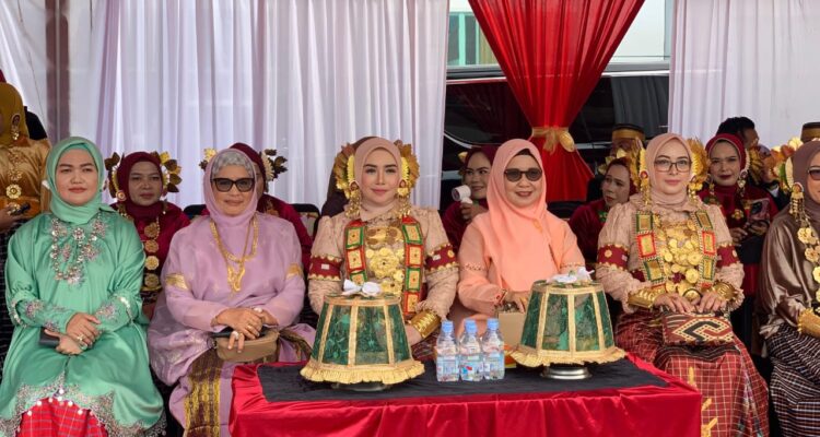 Hj. Andi Nursami Masdar Hadiri Peringatan Hari Jadi Kabupaten Mamuju Tengah ke-13, Sinergi Daerah Diperkuat