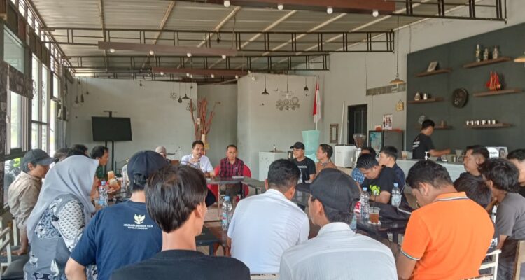 Ngopi Awal Tahun, Kadis Kominfo Polman Perkuat Silaturahim Bersama Awak Media