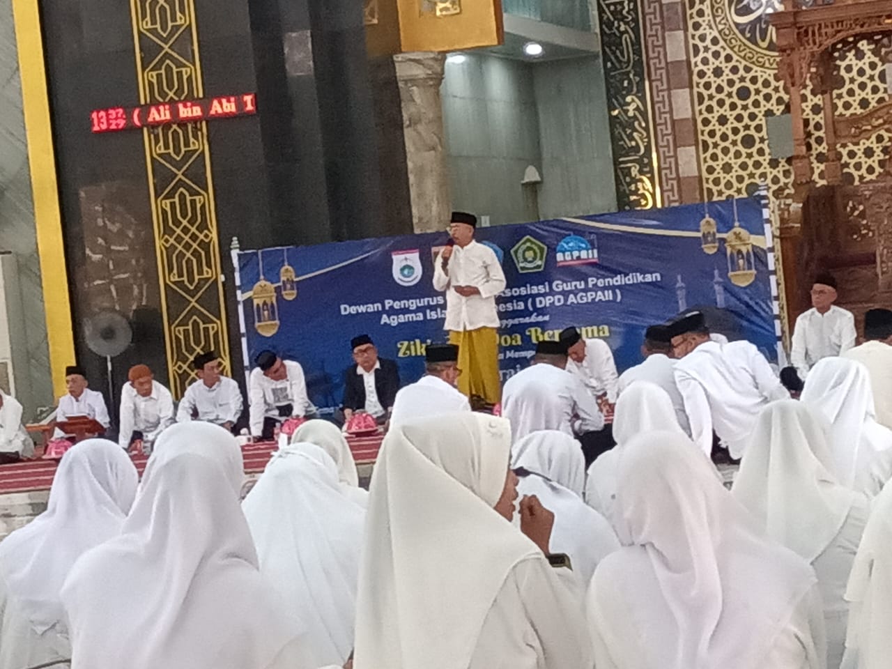 Hadiri Isra’ Mi’raj AGPAI, Staf Ahli Bupati Polman Paparkan 3 Pesan Kunci Bupati Polman untuk Guru Agama