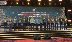 Dukung Program JKN, Ratusan Kepala Daerah Terima Penghargaan di UHC Awards 2026