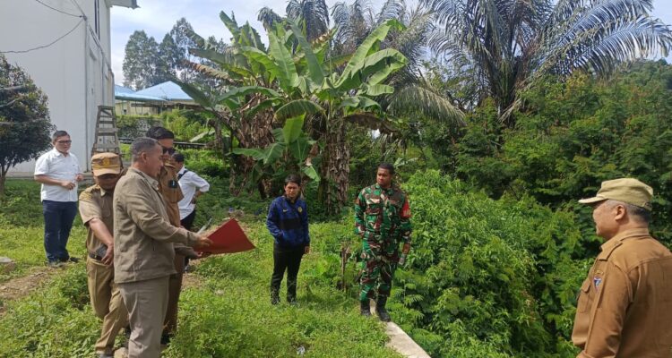 Tinjau Lokasi dan Verifikasi Batas, Langkah Awal Percepatan Pembangunan RSUD Kondosapata Tinjau Lokasi dan Verifikasi Batas, Langkah Awal Percepatan Pembangunan RSUD Kondosapata