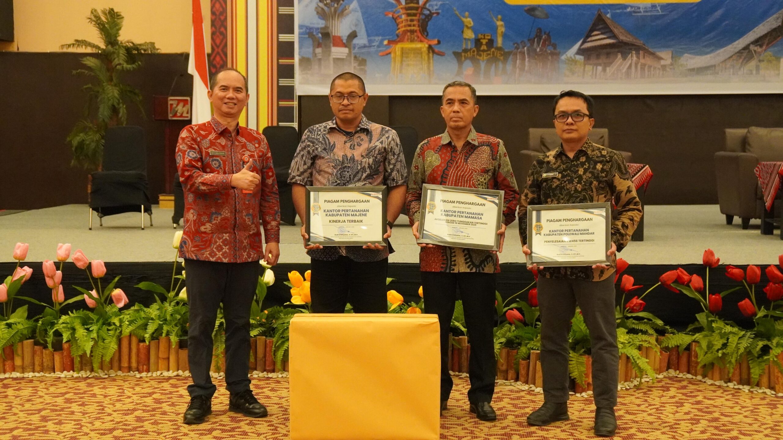 MAMASA BERBINAR: Kantor Pertanahan Raih Penghargaan di Tingkat Provinsi