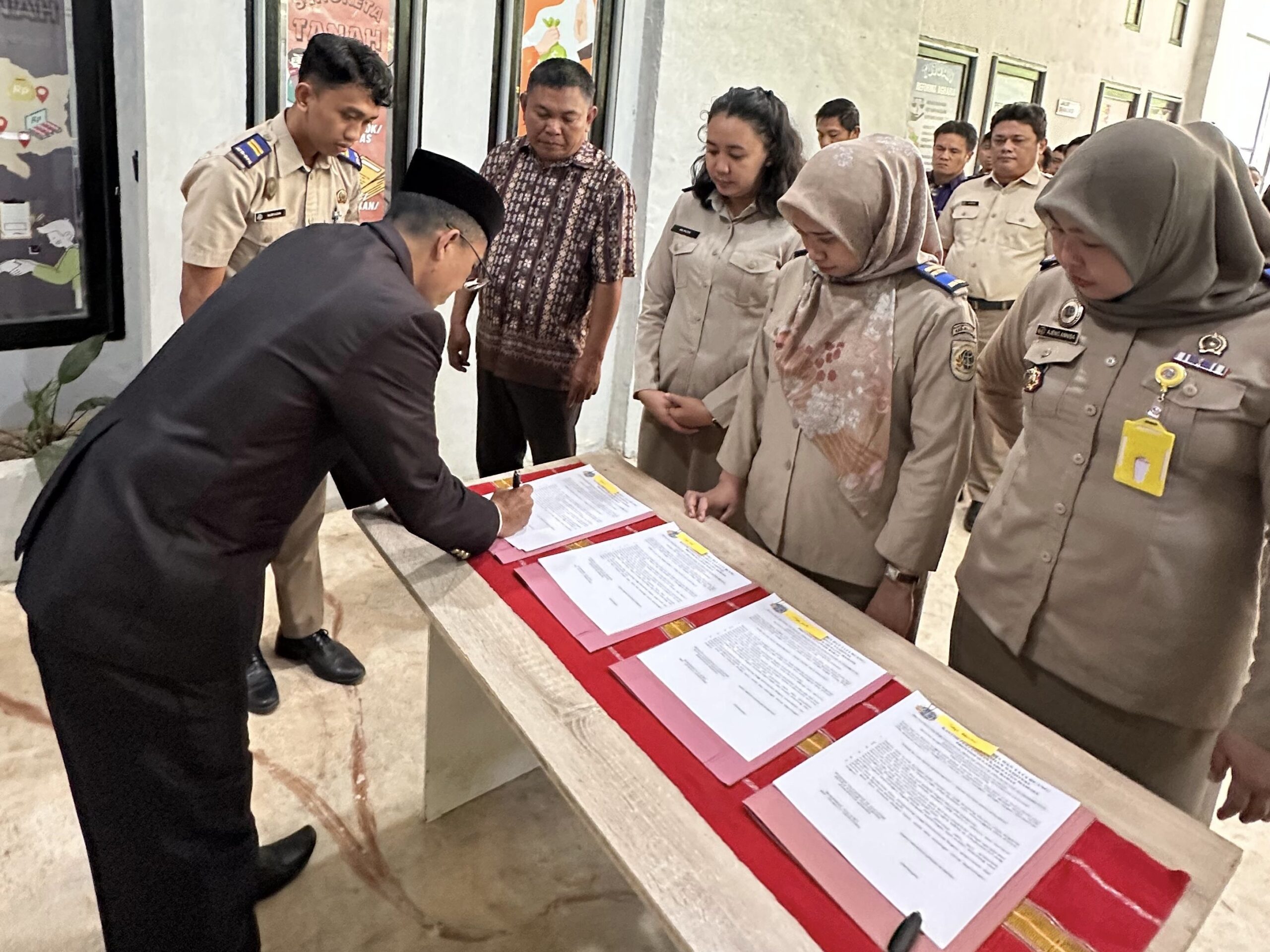 Komitmen Hukum dan Pelayanan: Panitia Ajudikasi PTSL 2026 Kabupaten Mamasa Resmi Dilantik