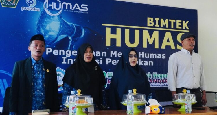 Hadirkan Ketua Komisi Informasi Sulbar MAN 2 Polman Gelar Bimtek Kehumasan