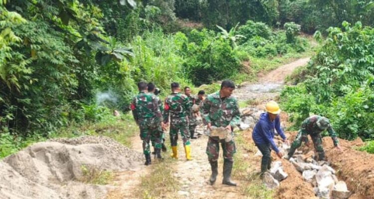 Pra-TMMD ke-127 Terus Berjalan, Talud Jalan Bulo–Lenggo Dibangun