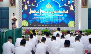 Tausiah di Buka Bersama KASAL, Menteri Nusron: Negara Besar Mampu Ciptakan Rasa Aman