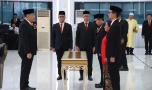 Wamen Ossy Resmi Lantik Pejabat Pengawas dan Fungsional: “Anda Adalah Ujung Tombak Pelayanan Pertanahan”