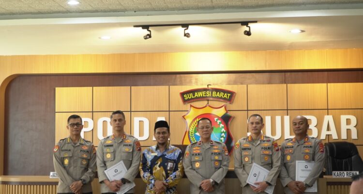 Ombudsman Serahkan Hasil Penilaian Maladministrasi Pelayanan Publik Tahun 2025 Kepada Polda Sulawesi Barat