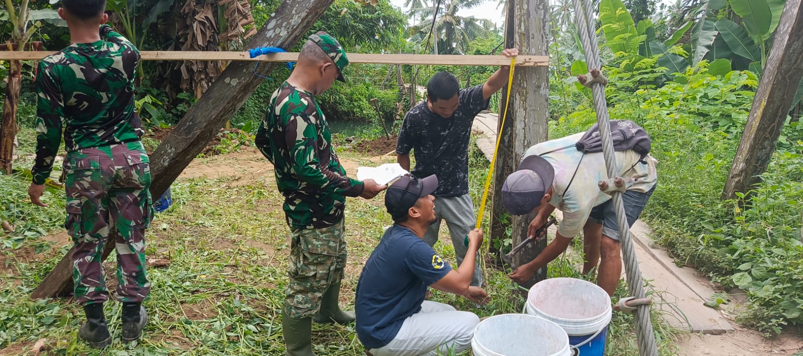 Kodim 1402/Polman Mulai Pembangunan Jembatan Perintis Garuda di Bulubawang