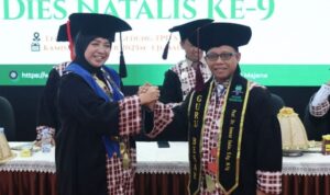 Dari Konsistensi Ke Prestasi Pengakuan Layak Untuk Prof. DR. Anwar Sadat
