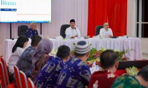 Percepat Sertifikasi Tanah Wakaf, Menteri ATR/Kepala BPN Serahkan 33 Sertipikat untuk Rumah Ibadah di Sulawesi Tengah