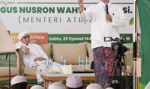 Nusron Wahid Ke Santri Al Bahjat , Jangan Hanya jadi Ulama Tapi Juga Teknokrat