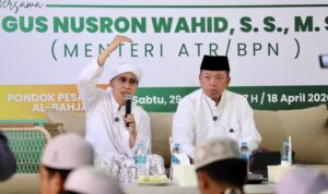*Berikan Motivasi, Menteri Nusron Ingin Santri Dikader sebagai Pelaksana Kebijakan di Bidang STEM*