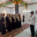 Resmi Dikukuhkan, Majelis Taklim Nurul Iman Bulubawang Gelar Maccera Baca